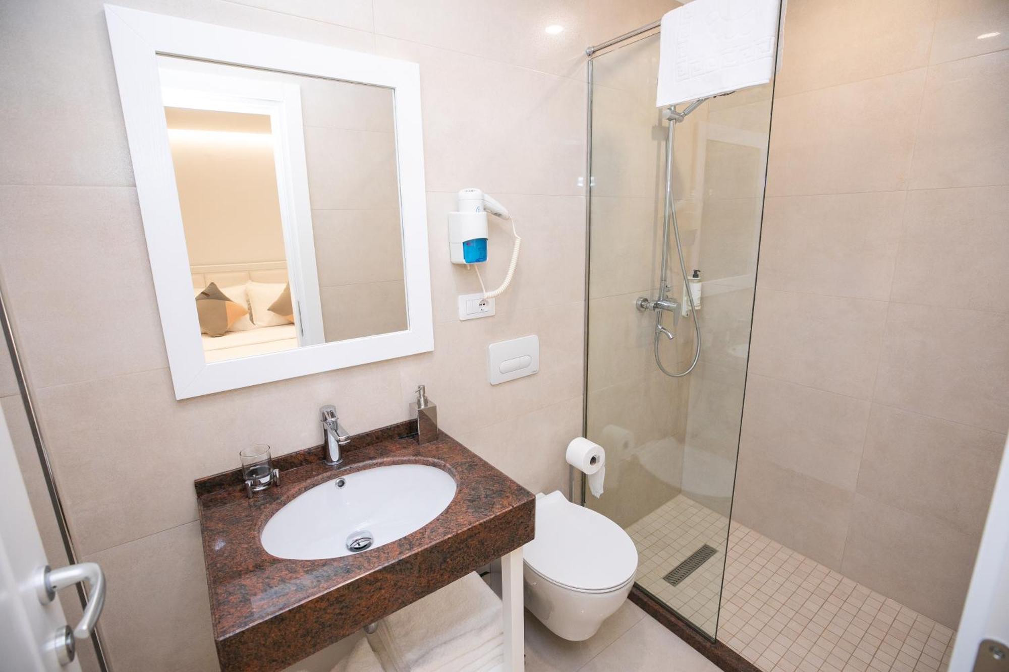 Hotel Elior Τίρανα Εξωτερικό φωτογραφία
