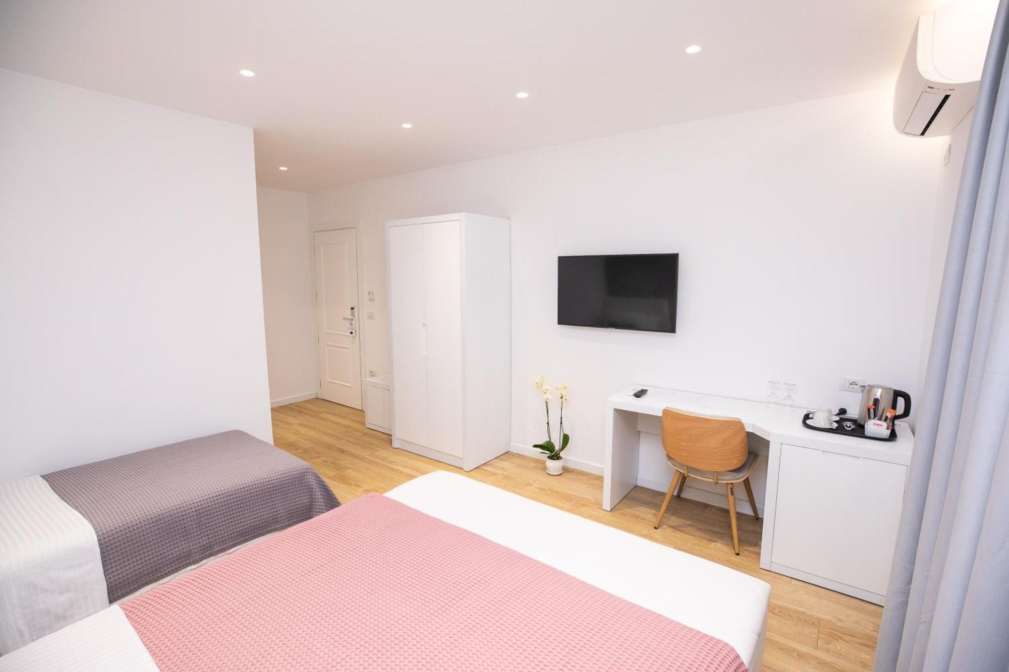 Hotel Elior Τίρανα Εξωτερικό φωτογραφία