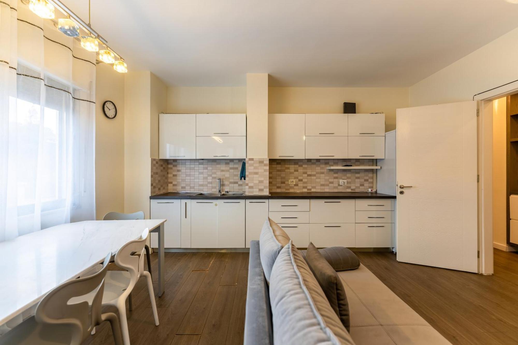 Hotel Elior Τίρανα Εξωτερικό φωτογραφία